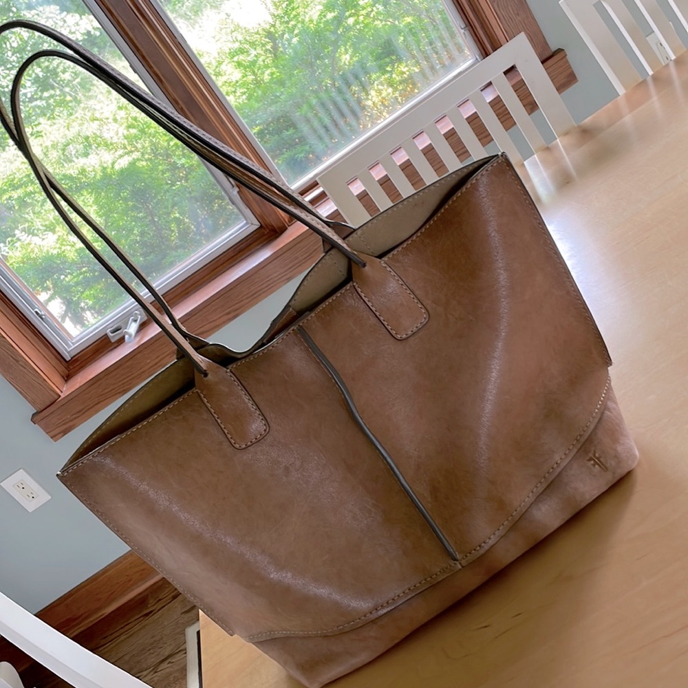 Frye tote